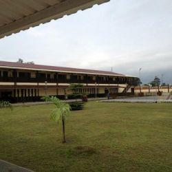 colegio en guinea ecuatorial